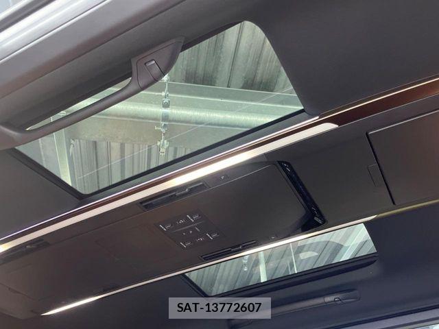 Toyota VELLFIRE 2026-04 8102379-6