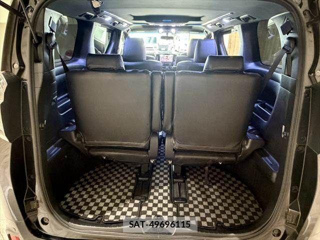 Toyota VELLFIRE 2017-02 8102395-12