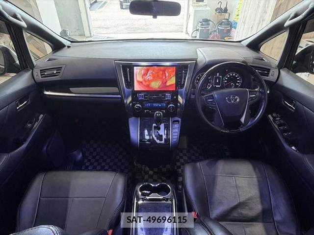 Toyota VELLFIRE 2017-02 8102395-3