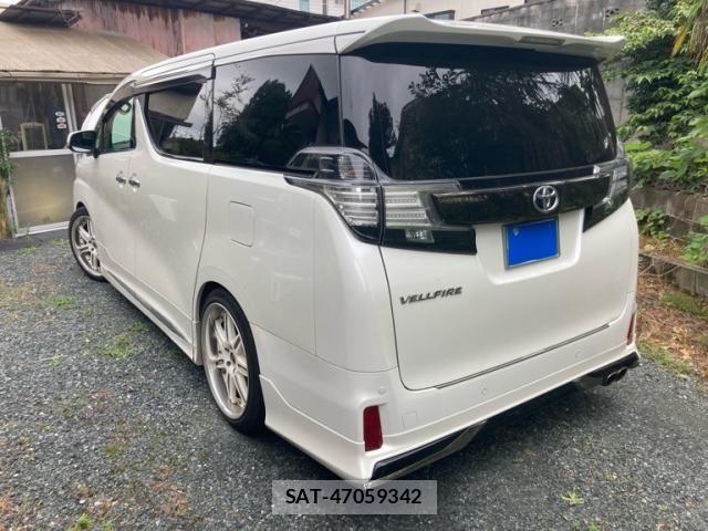 Toyota VELLFIRE 2016-08 8102407-1