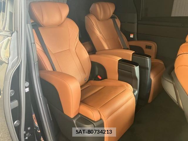 Toyota VELLFIRE 2025-07 8102378-17