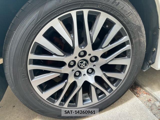 Toyota VELLFIRE 2017-07 8102402-12