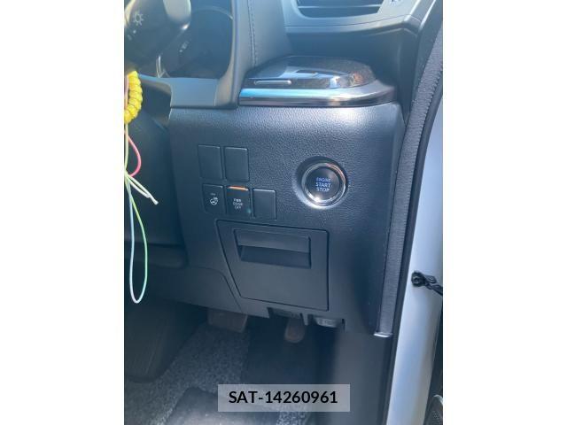 Toyota VELLFIRE 2017-07 8102402-15