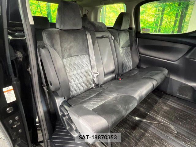 Toyota VELLFIRE 2019-04 8102385-8