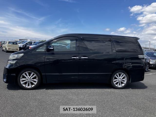 Toyota VELLFIRE 2008-07 8102413-1