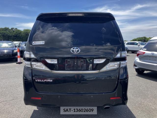Toyota VELLFIRE 2008-07 8102413-3