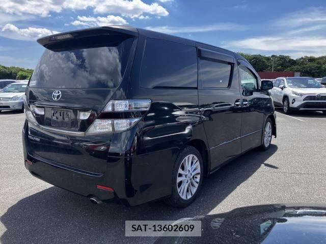 Toyota VELLFIRE 2008-07 8102413-4