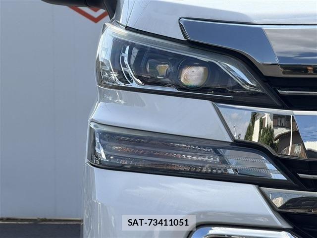 Toyota VELLFIRE 2015-11 8102403-11