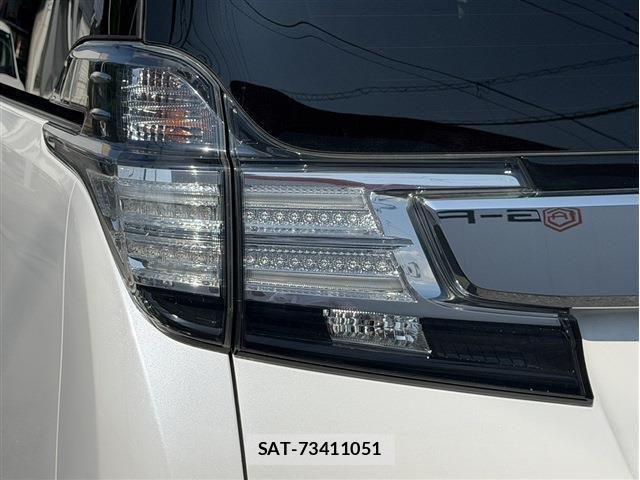 Toyota VELLFIRE 2015-11 8102403-28