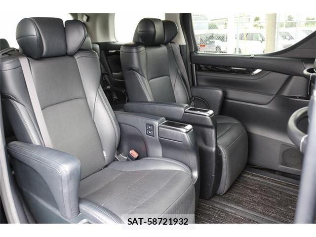 Toyota VELLFIRE 2018-08 8102384-16