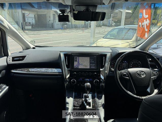Toyota VELLFIRE 2020-11 8132786-1