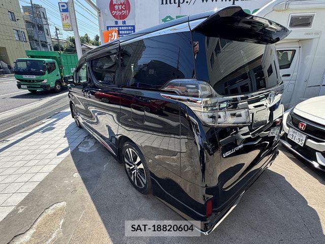 Toyota VELLFIRE 2020-11 8132786-2