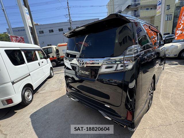 Toyota VELLFIRE 2020-11 8132786-6