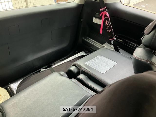Toyota VELLFIRE 2014-07 8132808-13