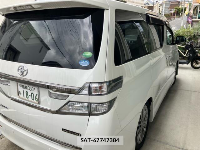 Toyota VELLFIRE 2014-07 8132808-6