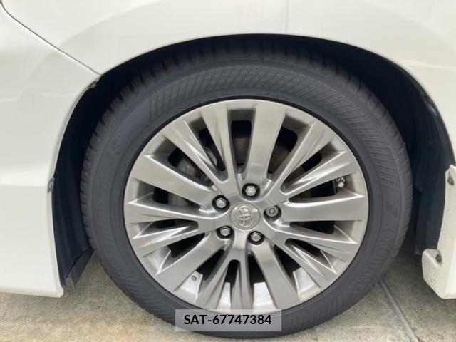 Toyota VELLFIRE 2014-07 8132808-7