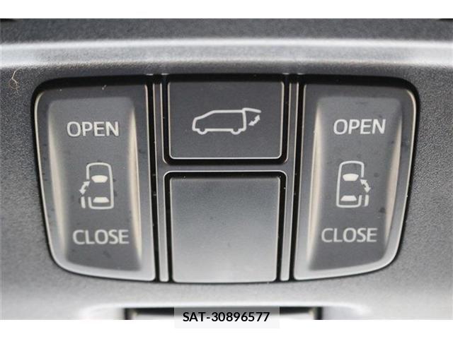 Toyota VELLFIRE 2017-12 8132792-3