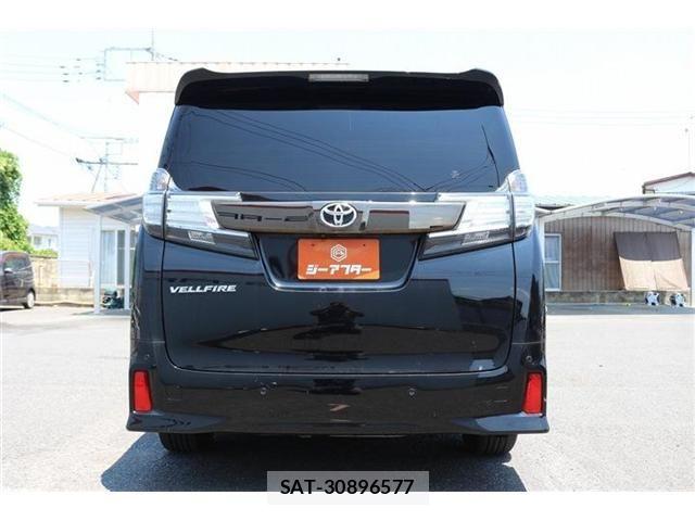 Toyota VELLFIRE 2017-12 8132792-8