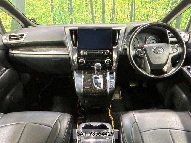 Toyota VELLFIRE 2016-11 8132788-1