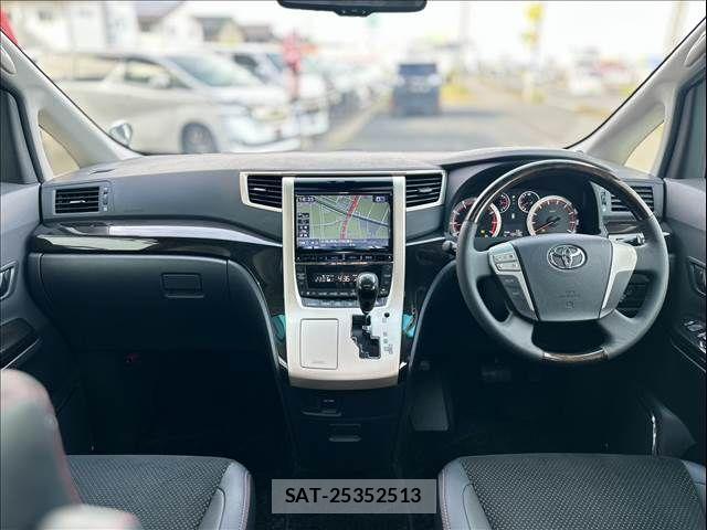 Toyota VELLFIRE 2014-11 8132799-1
