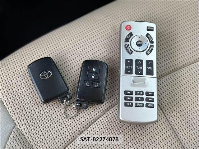 Toyota VELLFIRE 2015-04 8132790-15