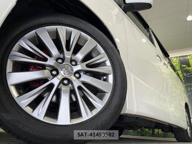 Toyota VELLFIRE 2013-02 8132806-13