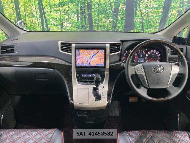 Toyota VELLFIRE 2013-02 8132806-1