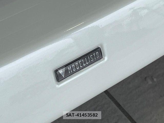 Toyota VELLFIRE 2013-02 8132806-2