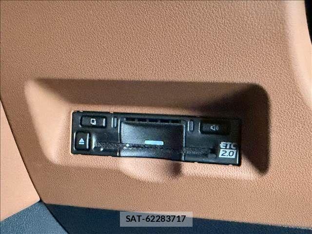 Toyota VELLFIRE 2025-10 8132778-14