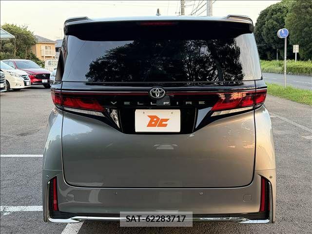 Toyota VELLFIRE 2025-10 8132778-22