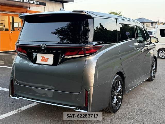 Toyota VELLFIRE 2025-10 8132778-23