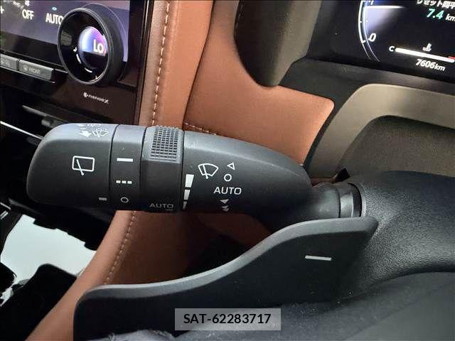 Toyota VELLFIRE 2025-10 8132778-28
