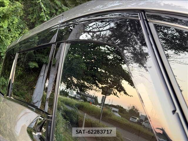 Toyota VELLFIRE 2025-10 8132778-29