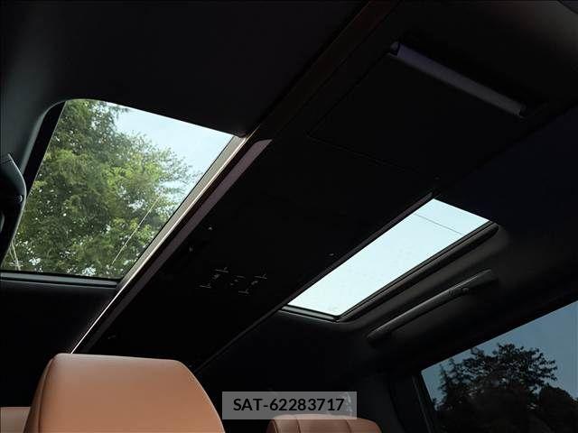 Toyota VELLFIRE 2025-10 8132778-3