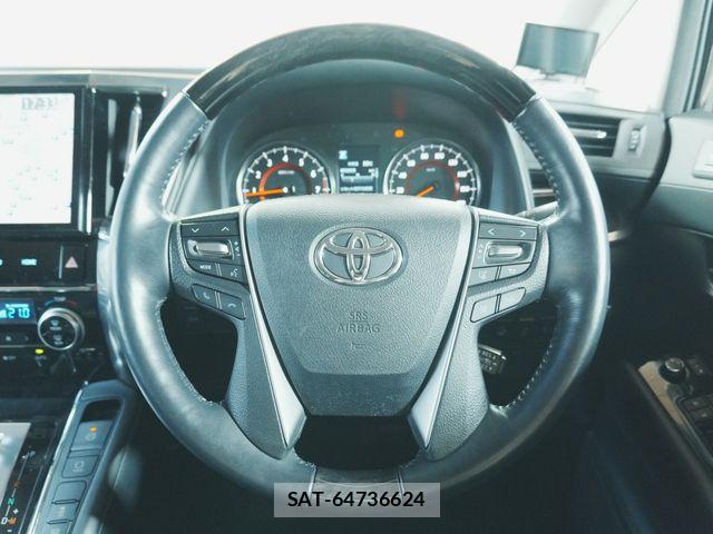 Toyota VELLFIRE 2019-09 8146907-15
