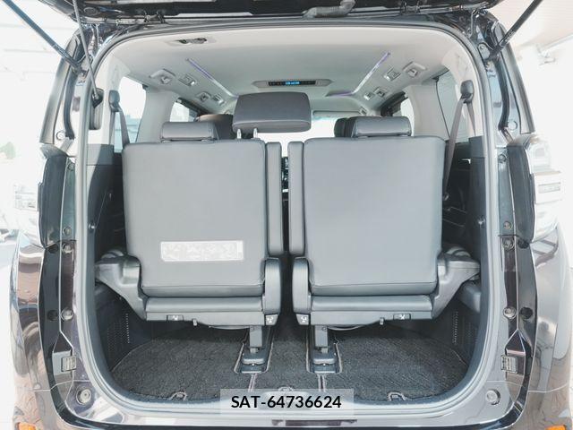 Toyota VELLFIRE 2019-09 8146907-18