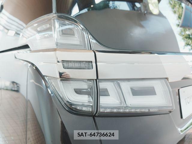 Toyota VELLFIRE 2019-09 8146907-25