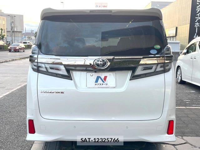 Toyota VELLFIRE 2019-08 8146909-16