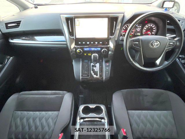 Toyota VELLFIRE 2019-08 8146909-1