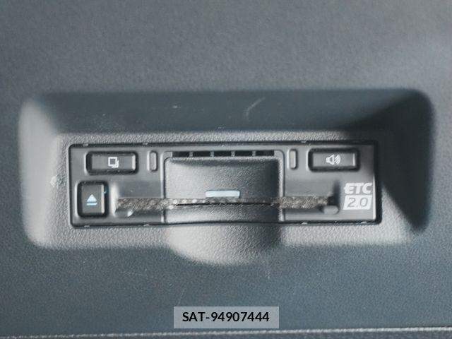 Toyota VELLFIRE 2025-04 8146906-21