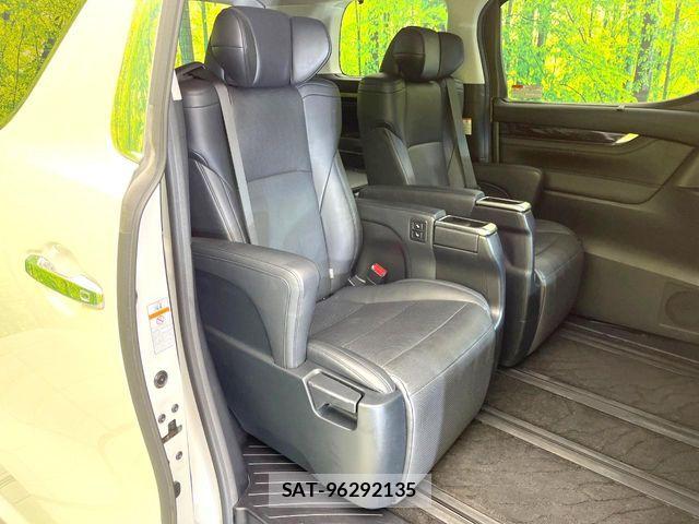 Toyota VELLFIRE 2018-02 8146908-8
