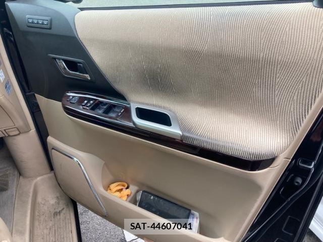 Toyota VELLFIRE 2013-10 8159455-16