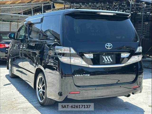Toyota VELLFIRE 2009-06 8210805-4