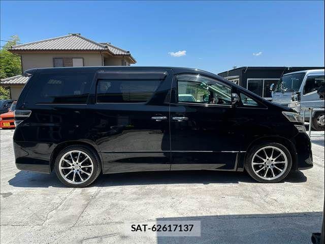 Toyota VELLFIRE 2009-06 8210805-6
