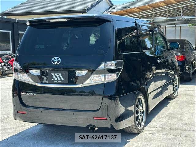 Toyota VELLFIRE 2009-06 8210805-8