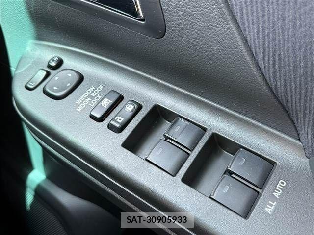 Toyota VELLFIRE 2009-09 8210804-27