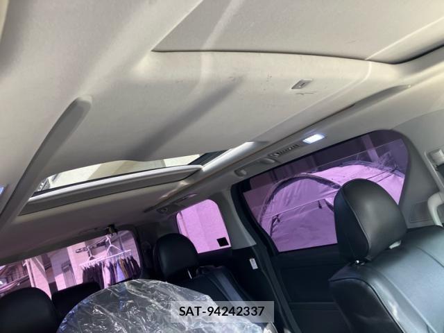 Toyota VELLFIRE 2009-12 8210812-12