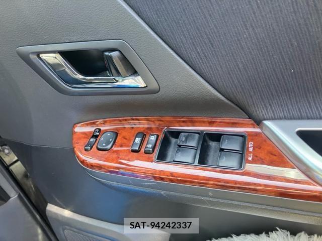 Toyota VELLFIRE 2009-12 8210812-21