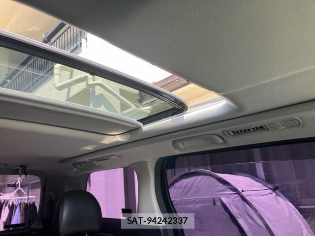 Toyota VELLFIRE 2009-12 8210812-22