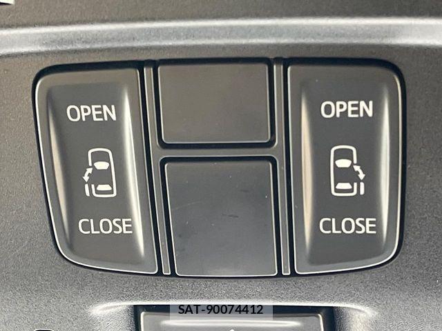 Toyota VELLFIRE 2015-06 8210797-3